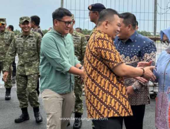 Ketua DPRD dan Gubernur Lampung Sambut Kunjungan Kerja Reses Komisi I DPR RI di Lampung