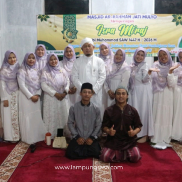 Anggota DPRD Puji Sartono Isi Tausiyah Peringatan Isra Mi’raj di Masjid Ar-Rahman Jatimulyo