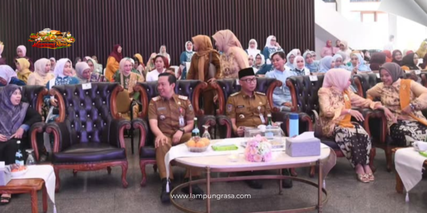 Wakil Ketua III DPRD Provinsi Lampung, Maulidah Zauroh, menghadiri Puncak Peringatan Hari Ibu (PHI) ke-97 Tahun 2025 Provinsi Lampung yang diselenggarakan di Mahan Agung
