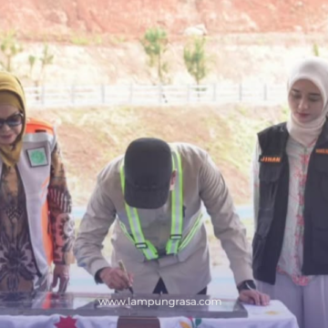 Ketua DPRD Provinsi Lampung, Ahmad Giri Akbar, menghadiri Peresmian Pembangunan Bangunan Penampung Air (Embung) Kemiling yang berlokasi di Kecamatan Kemiling, Kota Bandar Lampung