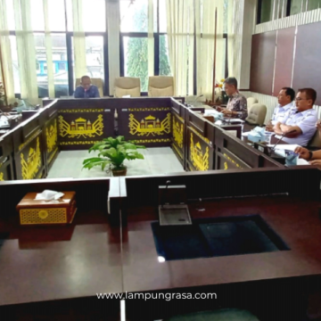 Badan Pembentukan Peraturan Daerah (Bapemperda) DPRD Provinsi Lampung kembali menggelar Rapat Dengar Pendapat (RDP)