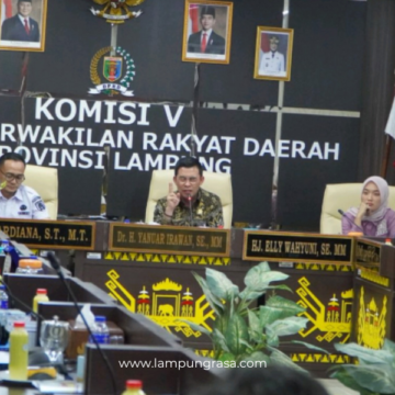 DPRD Provinsi Lampung menerima audiensi dari Dewan Pimpinan Daerah Federasi Serikat Pekerja Transport Indonesia–Konfederasi Serikat Pekerja Seluruh Indonesia (DPD F-SPTI–KSPSI) Provinsi Lampung